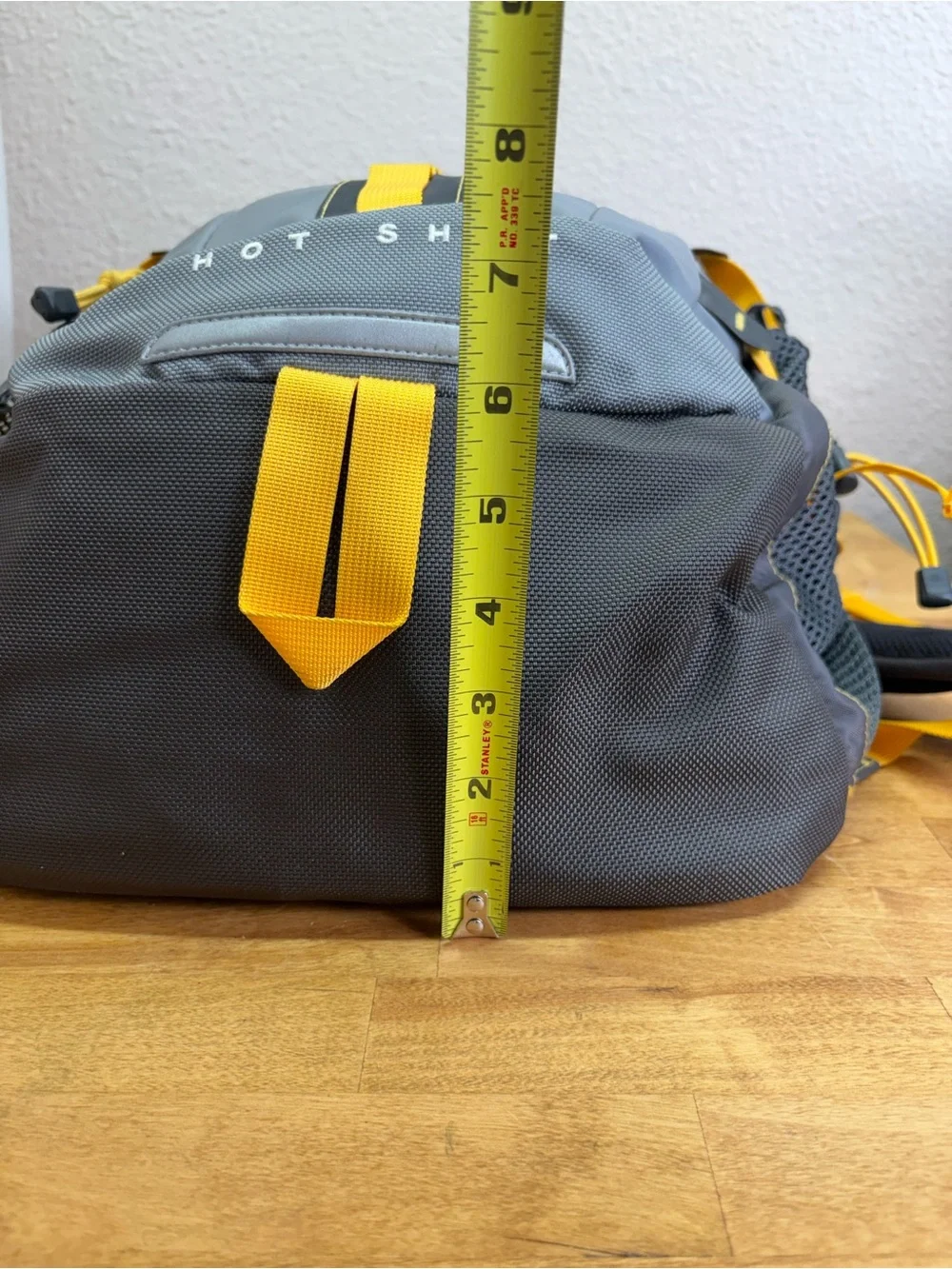 The North Face Hot Shot Backpack Grey Yellow Laptop Daypack T196